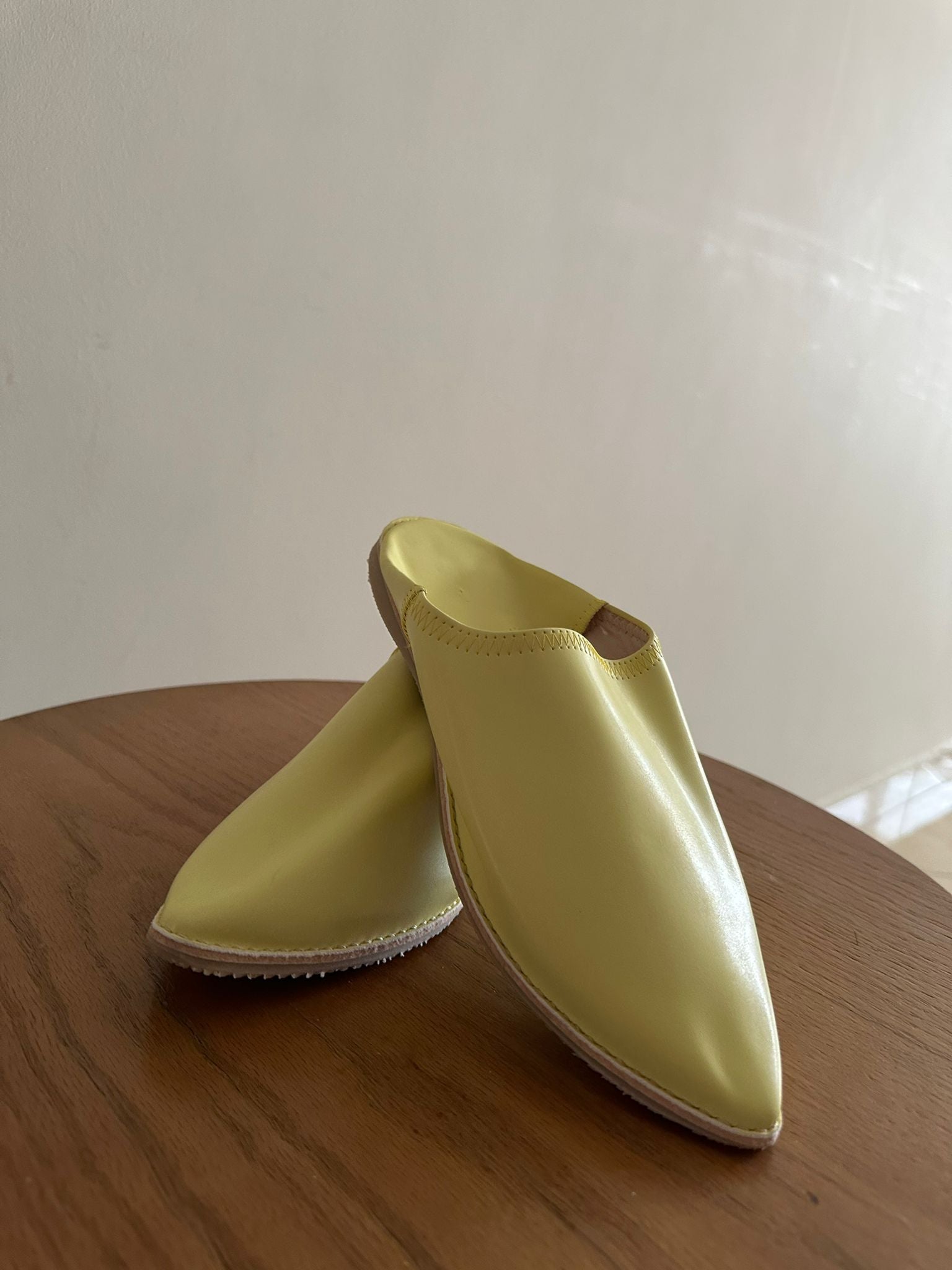 SHERBYL JAUNE - Kan Ya Makan