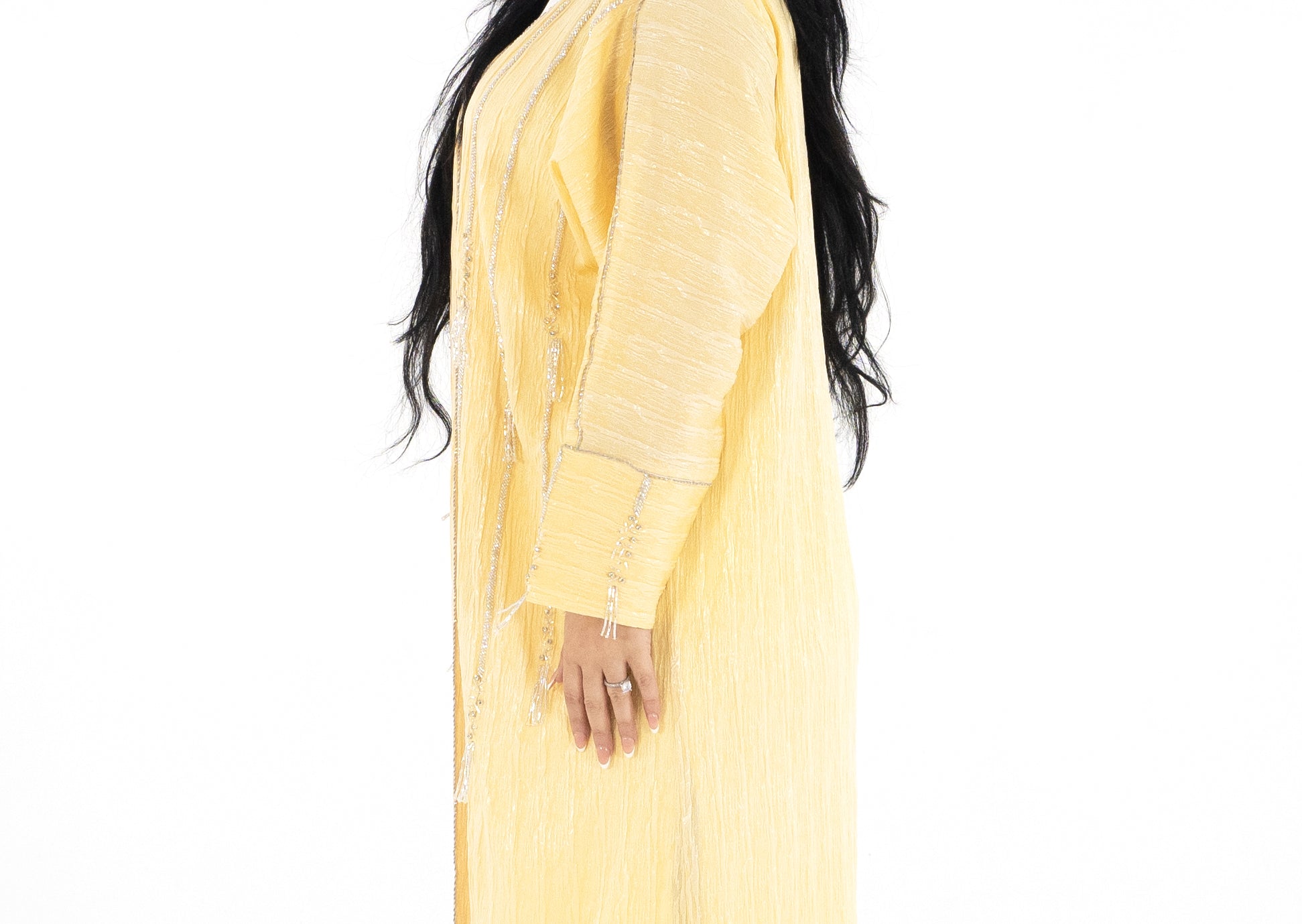 Abaya Shams (عباية شمس الفضة) - Kan Ya Makan