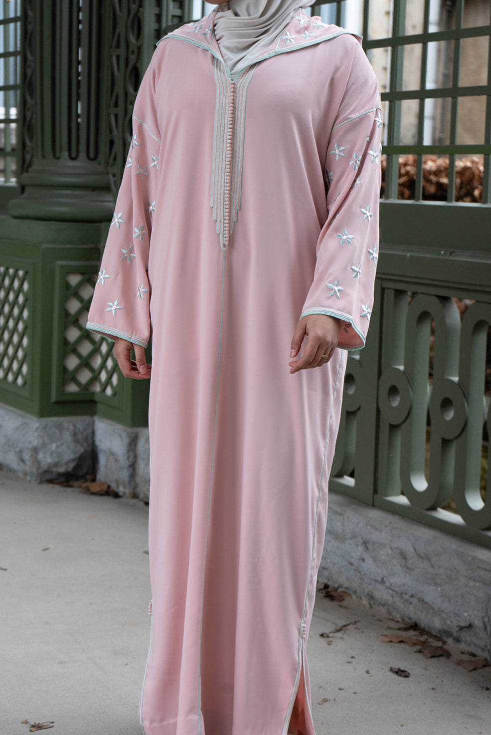 Jellaba Fleurs Élégantes - Kan Ya Makan