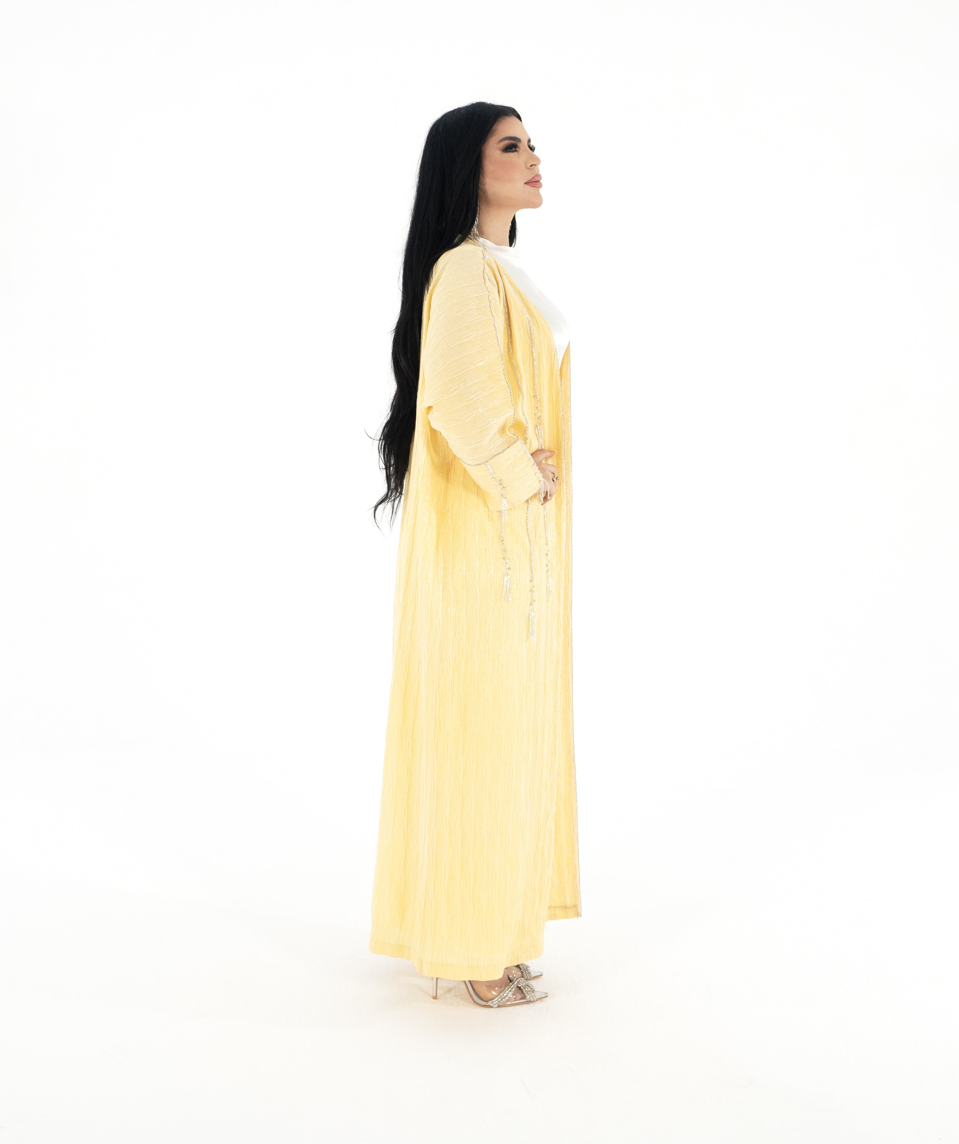 Abaya Shams (عباية شمس الفضة) - Kan Ya Makan