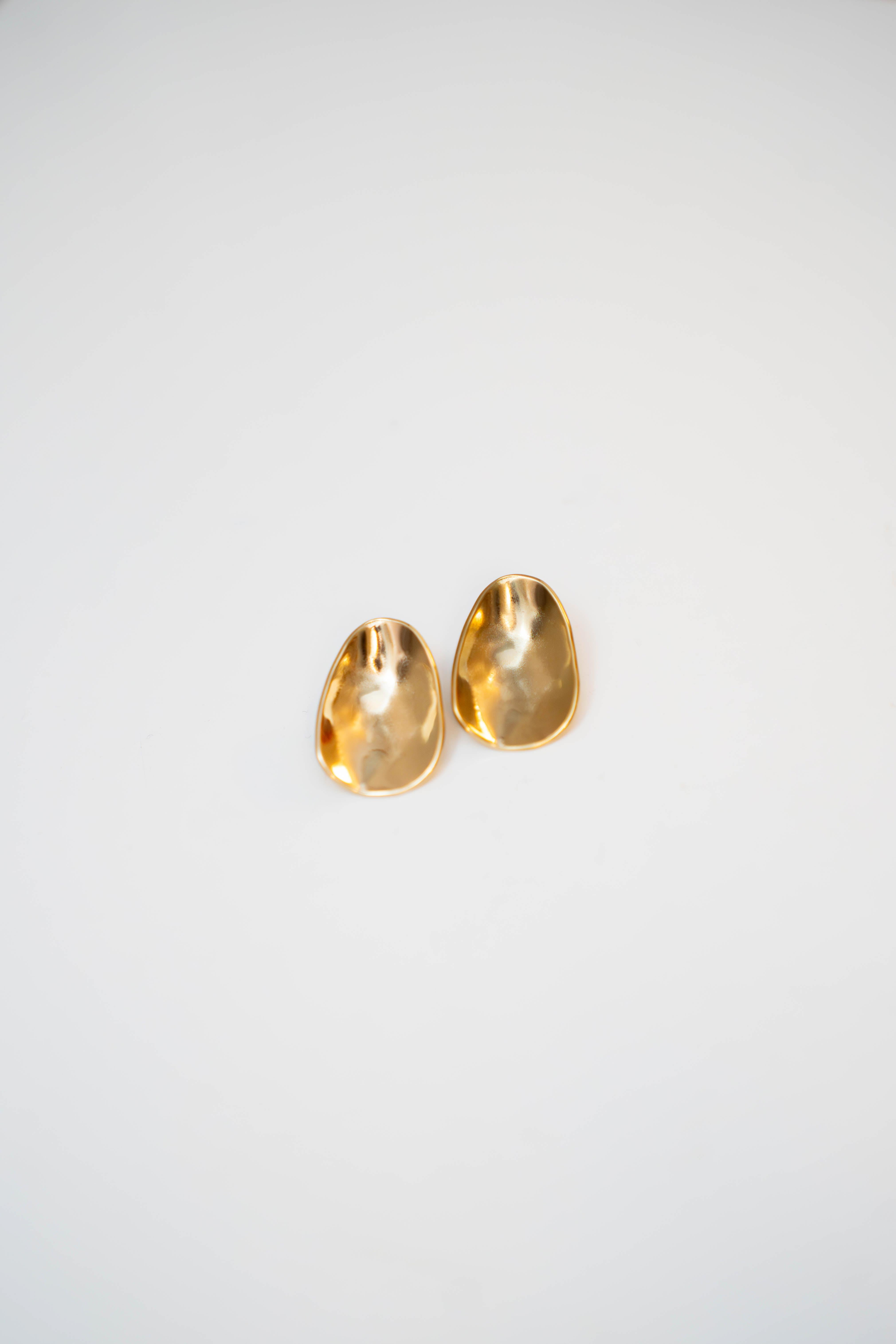 NAIA – Gouden oorbellen