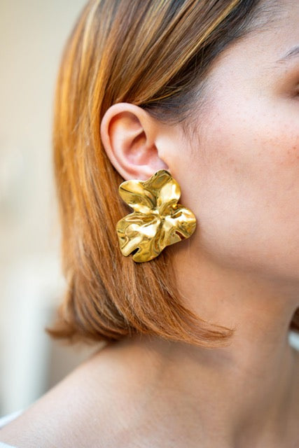 STELLA – Gouden oorbellen
